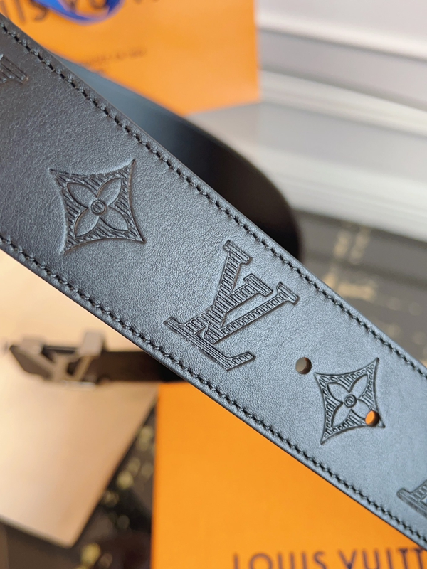 ルイヴィトンベルト側面デザイン